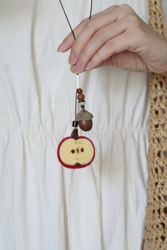 woou萌玩原创手作可爱苹果毛绒长款项链毛衣链饰品闺蜜圣诞礼物