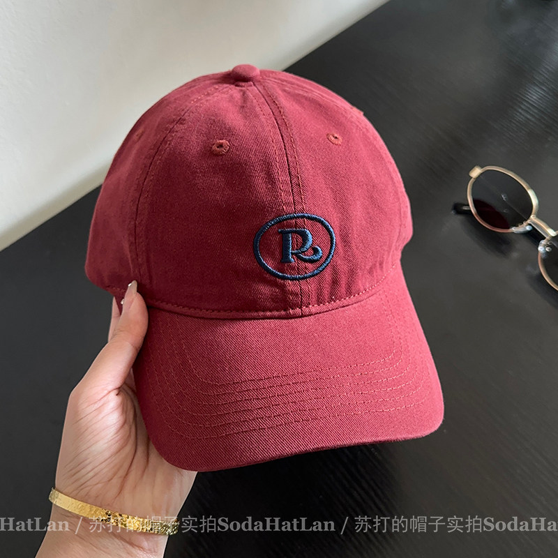 显白安可红R标刺绣棒球帽鸭舌帽