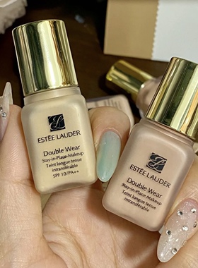 1W1持妆粉底液持久定妆修饰肤色提亮肤色