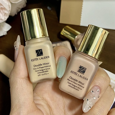 1W1持妆粉底液持久定妆修饰肤色提亮肤色