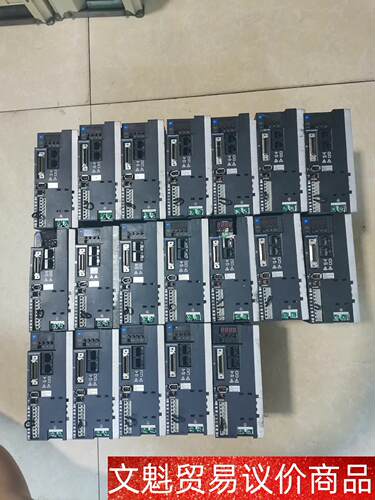 RYH751F6-VV2-ZC1富士驱动器750W，成色如图 议价商品