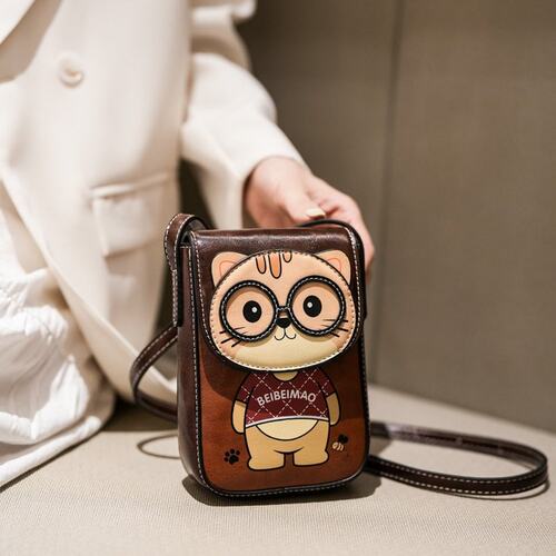 可爱小熊手机包女2026新款