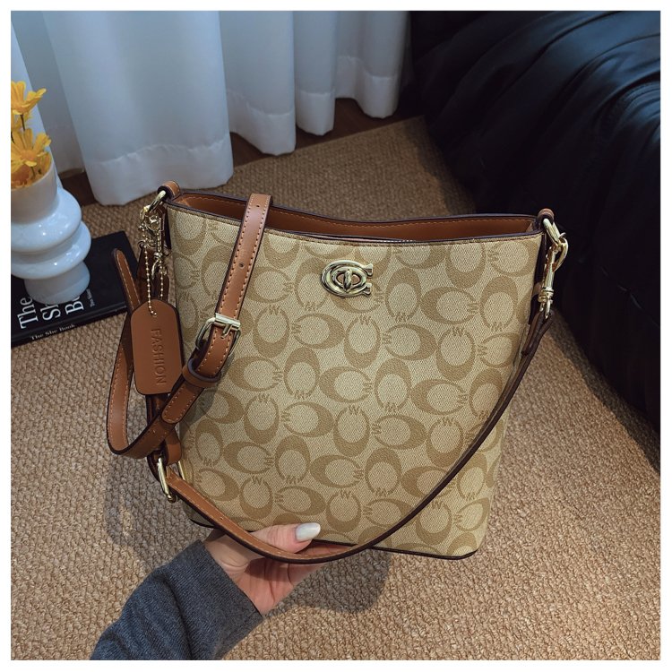 手提包轻奢时尚单肩斜挎包潮