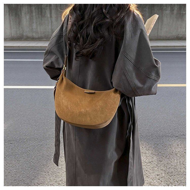 大容量复古包包女秋冬2026新款休闲小众设计单肩斜挎包通勤饺子包,箱包皮具/热销女包/男包,通用款女包,淘宝优惠券,粉丝福利购,淘宝优惠卷