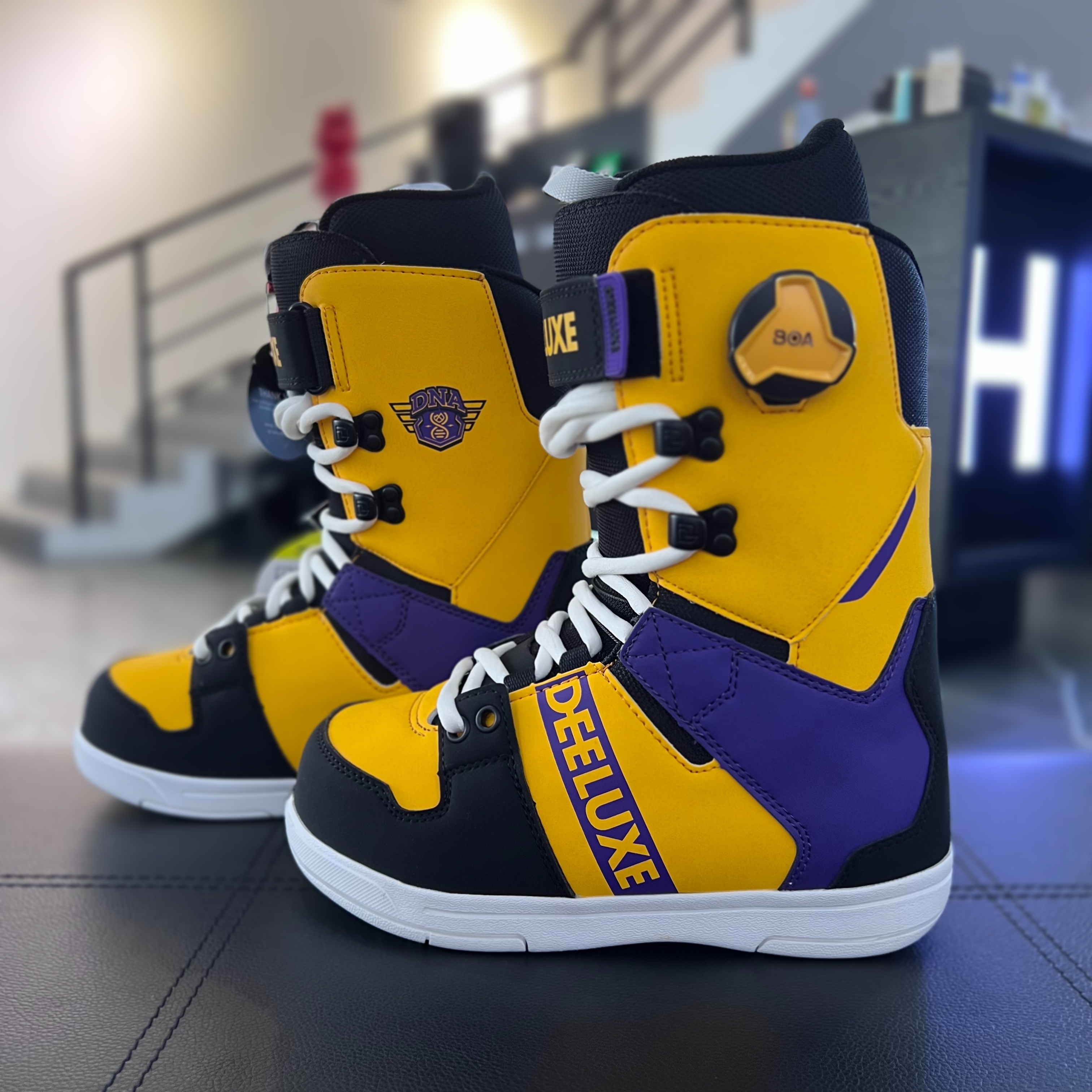 DEELUXE单板滑雪鞋滑雪靴