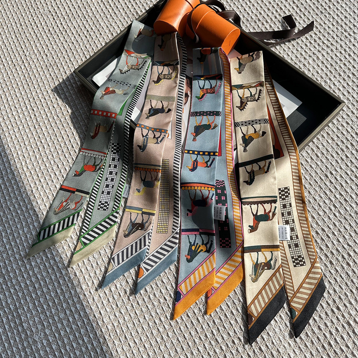 马术传说25年真丝丝巾女春秋季100%桑蚕丝时尚百搭绑发细长条领巾,服饰配件/皮带/帽子/围巾,围巾/丝巾/披肩,淘宝优惠券,粉丝福利购,淘宝优惠卷