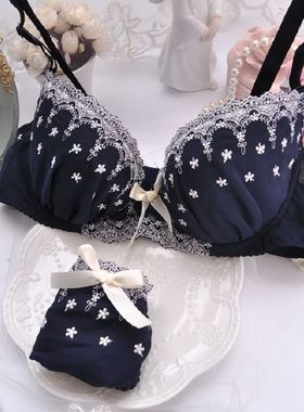 春款深蓝色小花可爱大码胖MM文胸套装85DE90B90D90E95BCD100BC