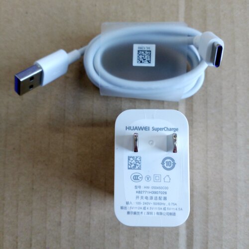 适用华为荣耀20 Pro 10 V10 V20 note10 mate20 20X 4G原装充电器