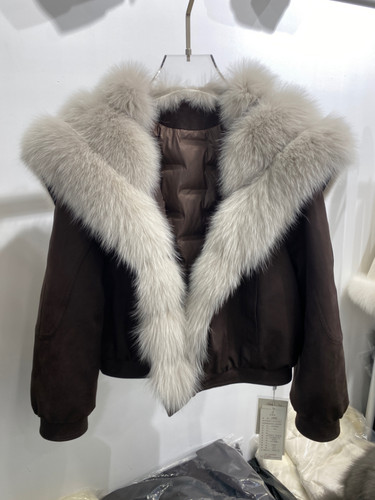 2025冬季狐狸毛皮草外套女鹅绒羽绒服时髦夹克高档派克服大衣8821