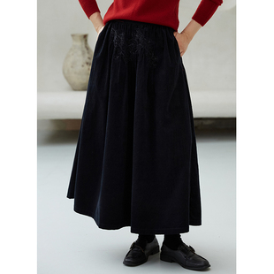 复古全棉21坑灯芯绒黑色绣花半身裙 秋冬新款 忘城H951座 黑色魅力