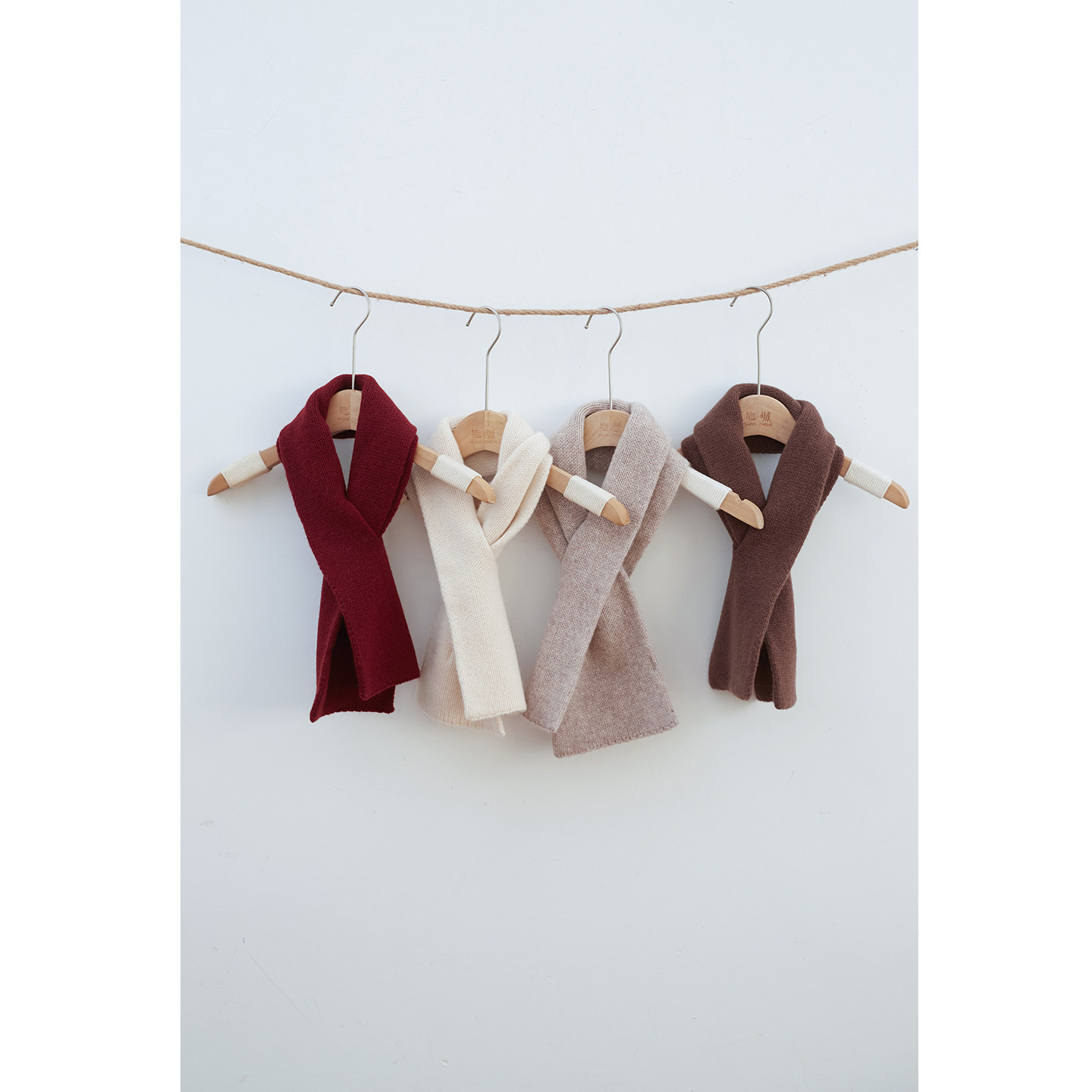 忘城X-231座/100%羊毛小围巾气质针织懒人交叉围脖冬天护颈保暖女,服饰配件/皮带/帽子/围巾,围巾/丝巾/披肩,淘宝优惠券,粉丝福利购,淘宝优惠卷