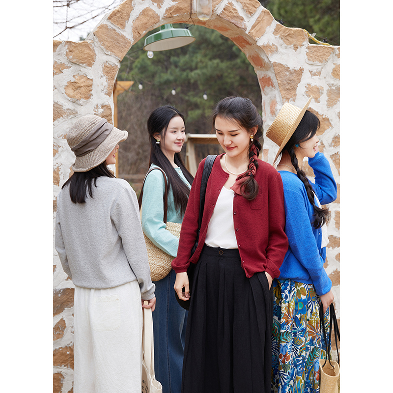 忘城H1103座/三月的云/春季51支双股新疆长绒棉圆领针织提花开衫