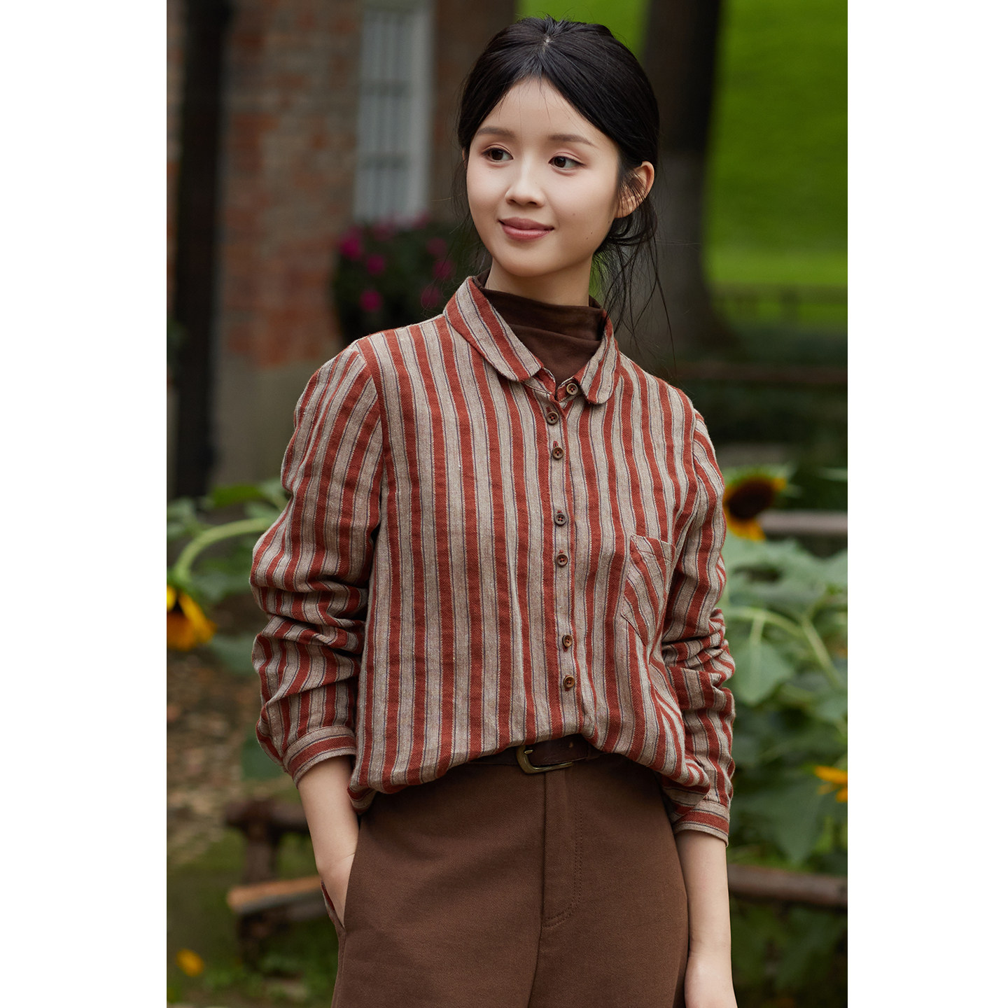 忘城N894座/认真的感受/秋冬新款14支高密色织亚麻红条纹复古衬衫