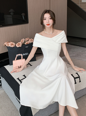 一字肩白色小晚礼服平时可穿订婚连衣裙大气主持人领证登记小白裙
