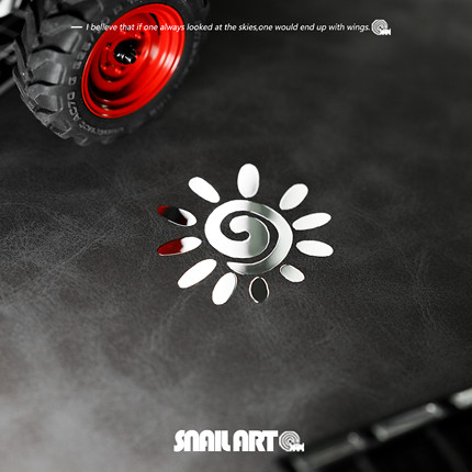 手绘可爱太阳金属贴纸个性创意高级感笔记本电脑机箱摩托汽车窗贴