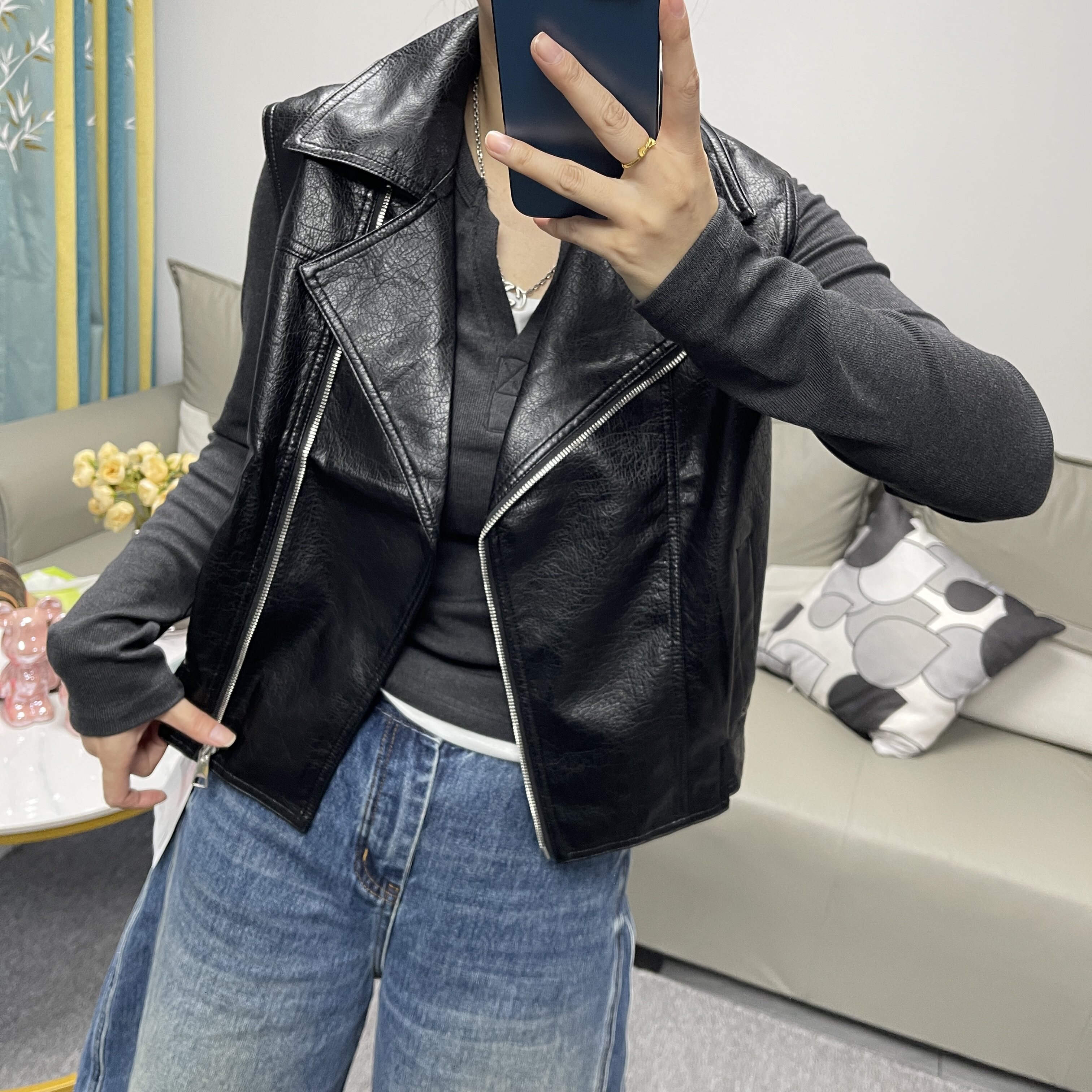 韩版复古机车短款PU皮马甲女减龄