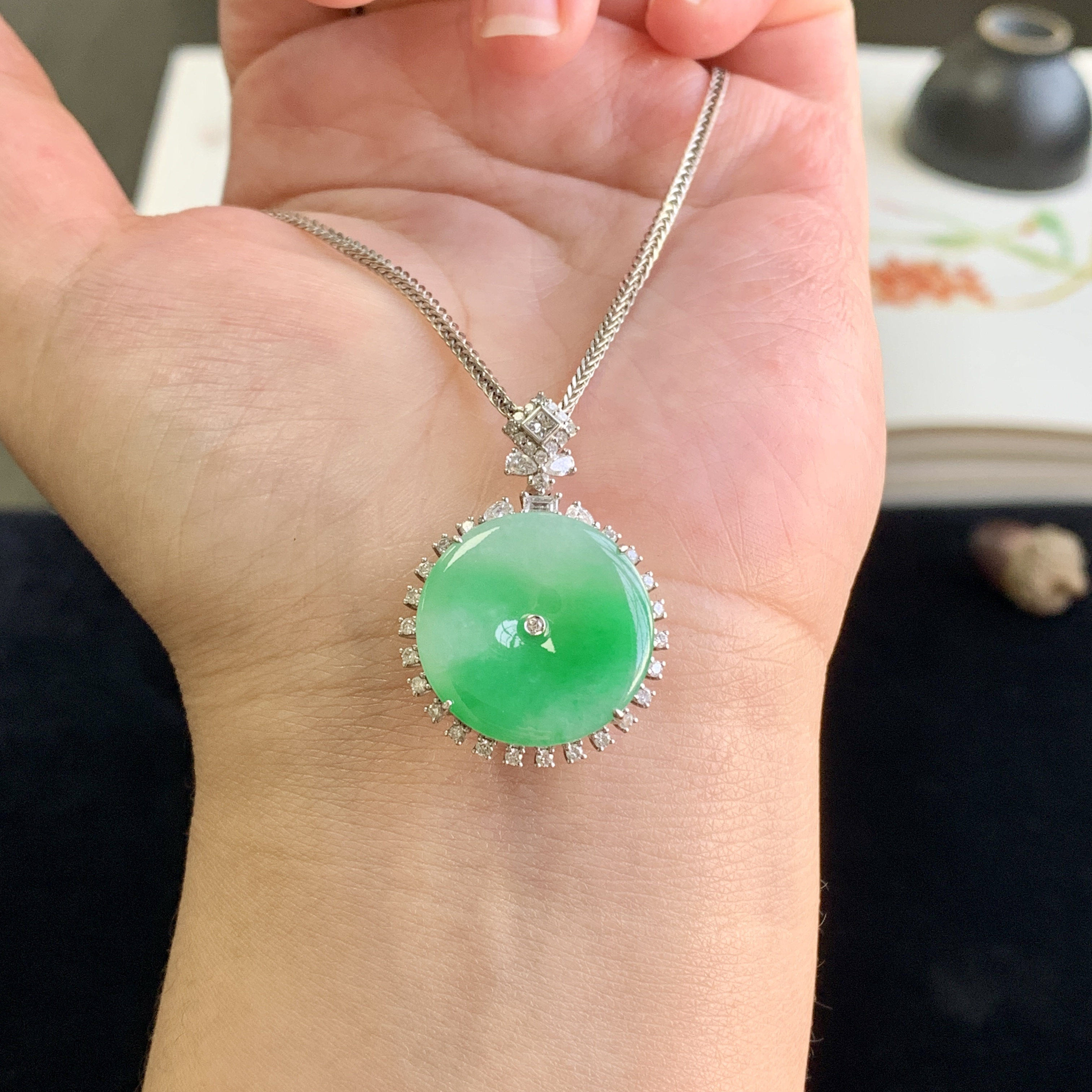 泗隆珠宝-天然A货翡翠平安扣吊坠 缅甸玉石18K飘翠平安扣挂件女款