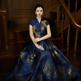 澄渔高定 新中式 鎏金洒金珠绣刺绣法式 宫廷大摆连衣裙 凤栖金篁