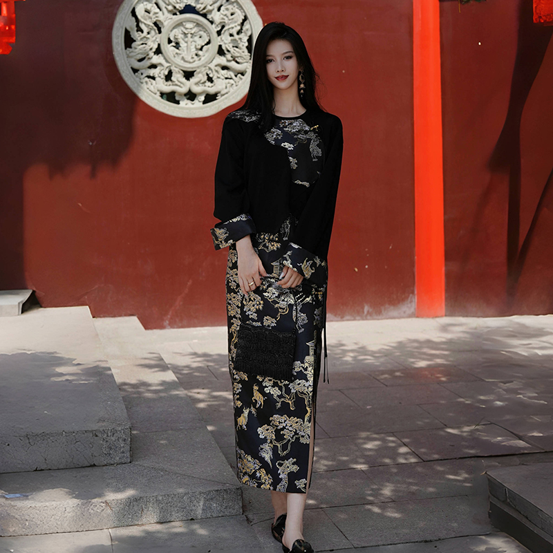 桑蚕丝空气层卫衣提花半身裙套装