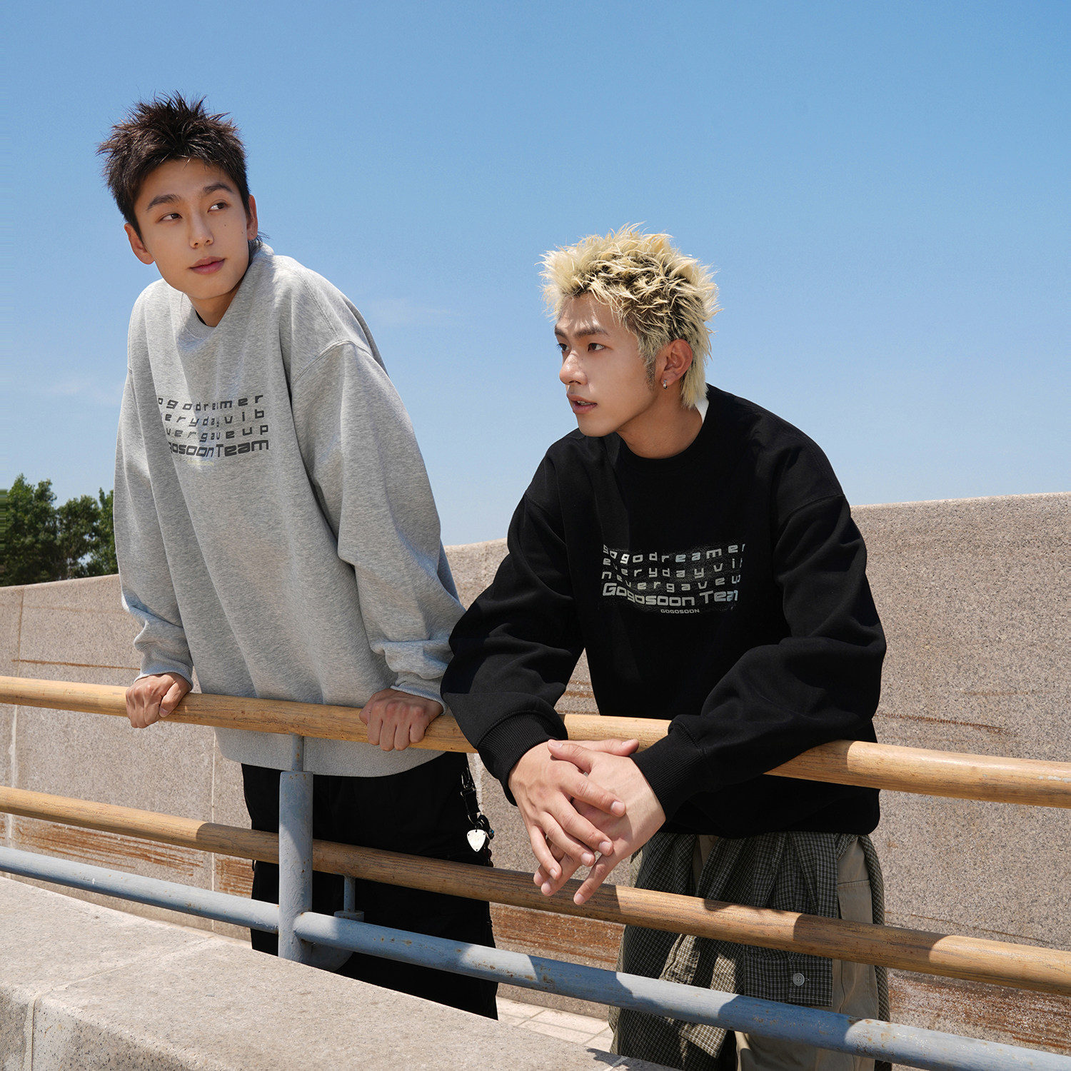 GOGOSOON圆领套头卫衣男400g新款春秋字母印花休闲宽松潮流上衣潮