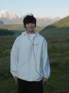 GOGOSOON外套男2025新款春秋白色冲锋衣防泼水青少年连帽潮夹克Q