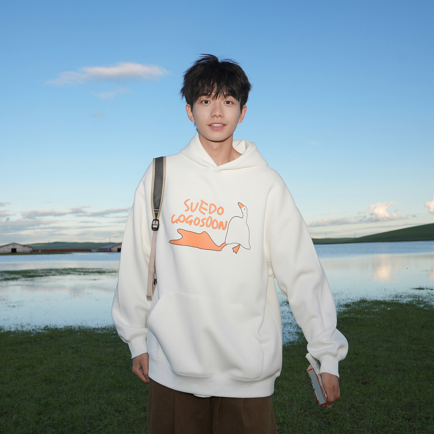 GOGOSOON卫衣男400g新款春秋连帽趣味发泡印花宽松休闲套头外套Q