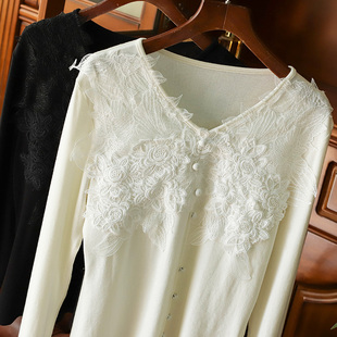 优雅的毫不费力~仙仙的水溶蕾丝花朵V领长袖T恤上衣百搭打底衫
