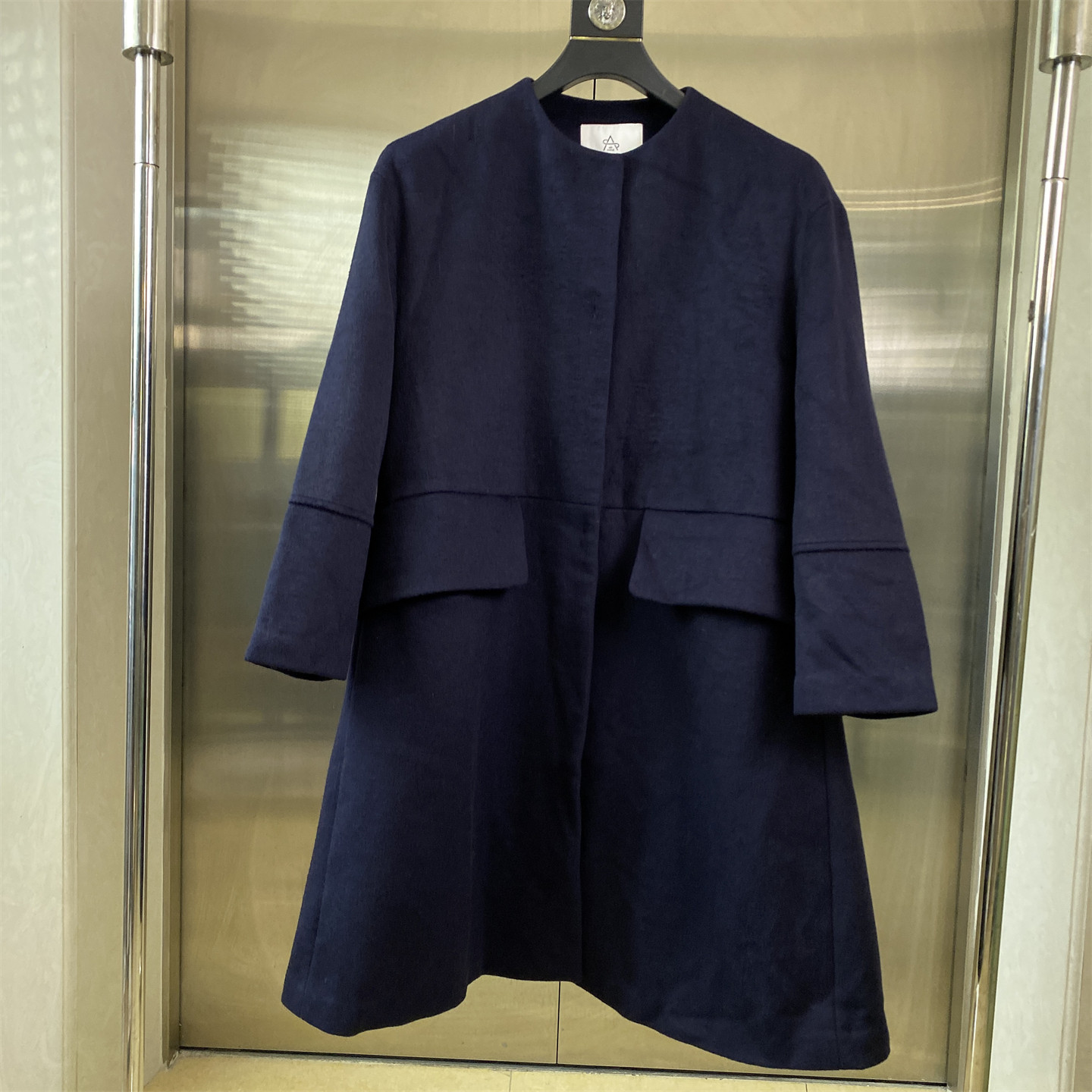 专柜46码2025新款女装深蓝色中长款毛呢大衣冬季圆领外套D69