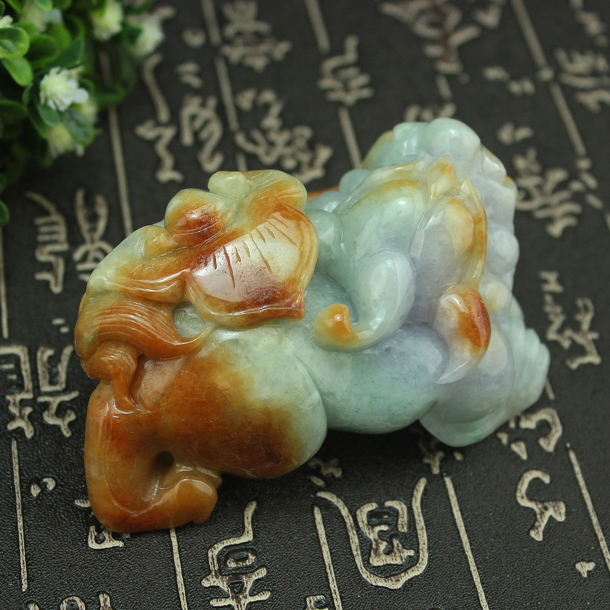 缅甸天然A货翡翠玉器 糯种淡绿紫罗兰红翡三彩招财貔貅把件小摆件