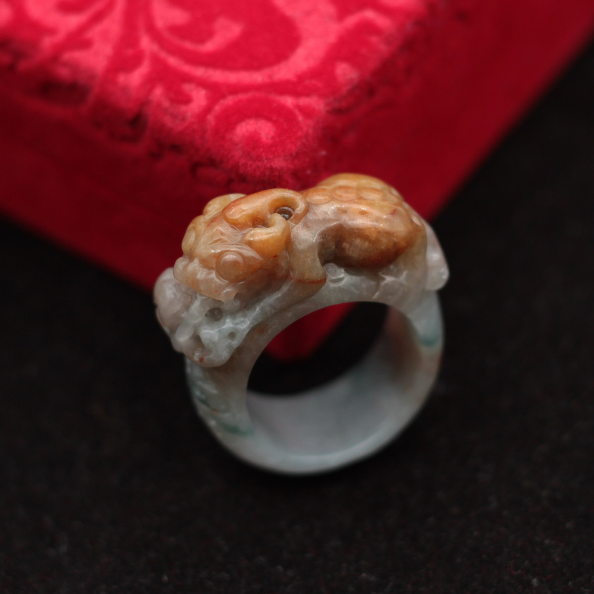 19mm 缅甸天然翡翠A货玉器 冰糯种黄翡飘绿如意螭龙草龙戒指 包邮