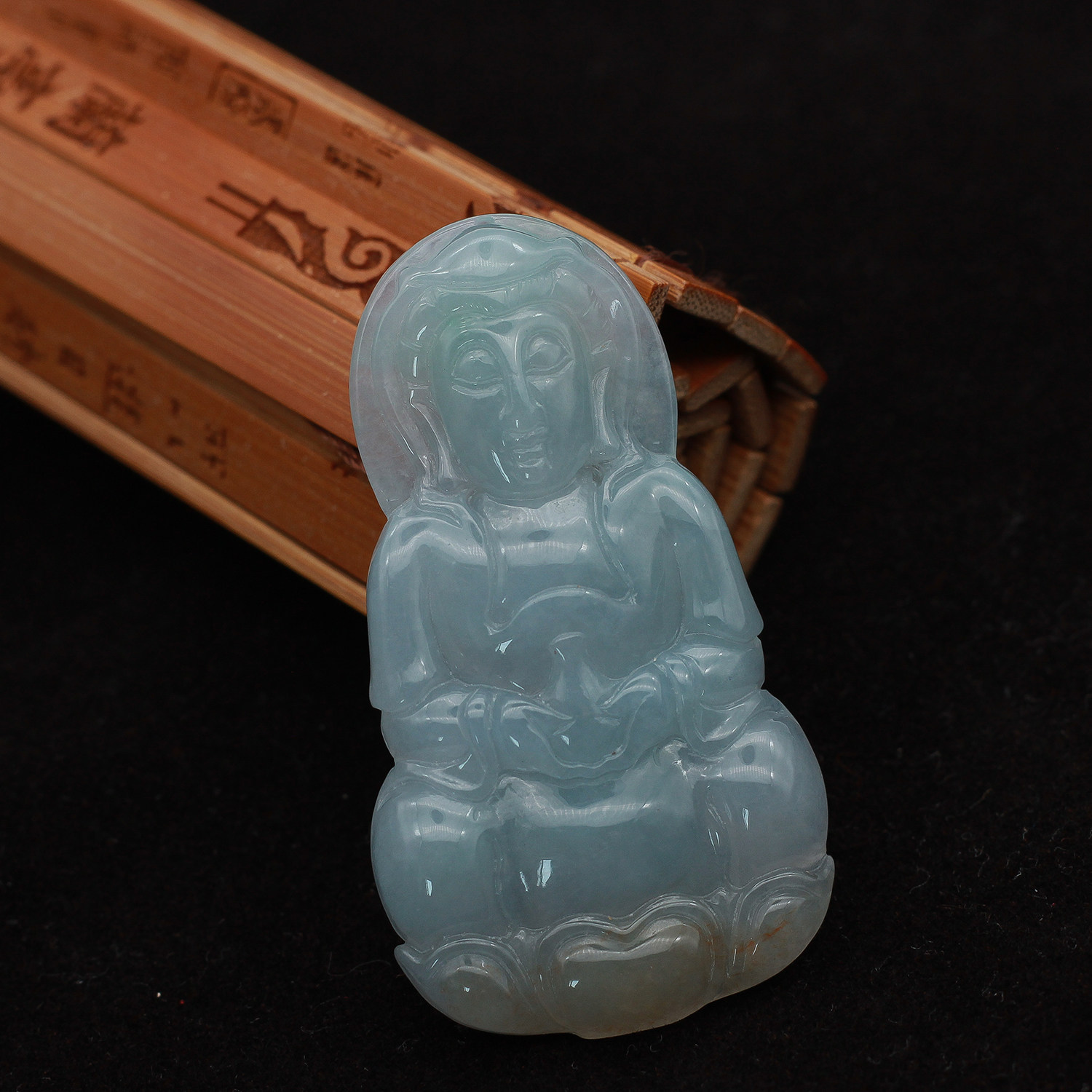 工厂直销 缅甸A货翡翠玉器 冰种黄翡正装观世音观音菩萨吊坠 包邮