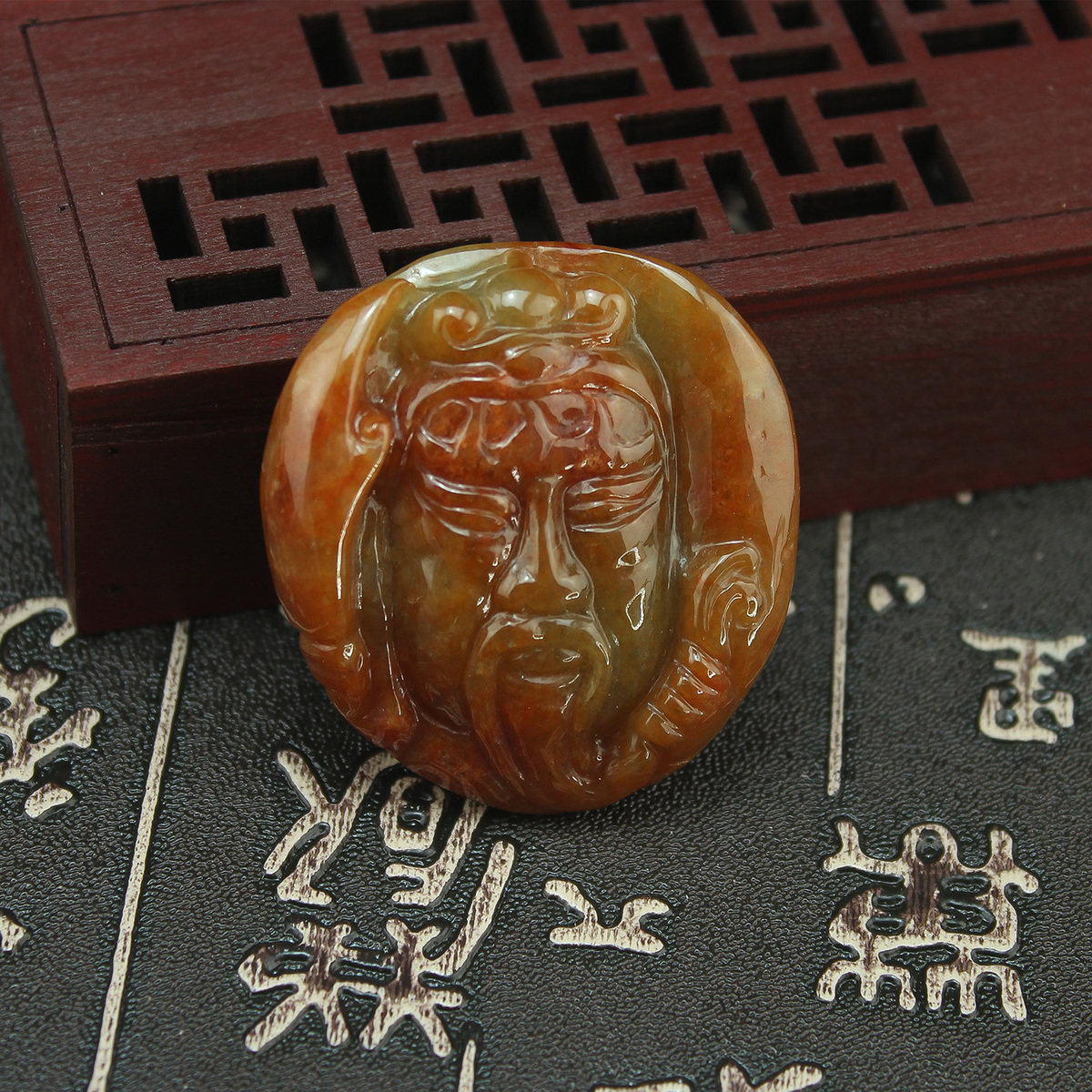缅甸天然A货玉器 老坑糯种满红翡关二哥关帝关公头武财神吊坠玉佩