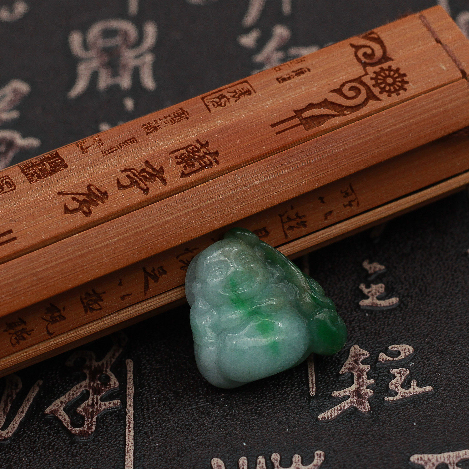 工厂直销 缅甸A货翡翠玉器 冰糯种飘绿如意大笑佛玉佛吊坠 包邮