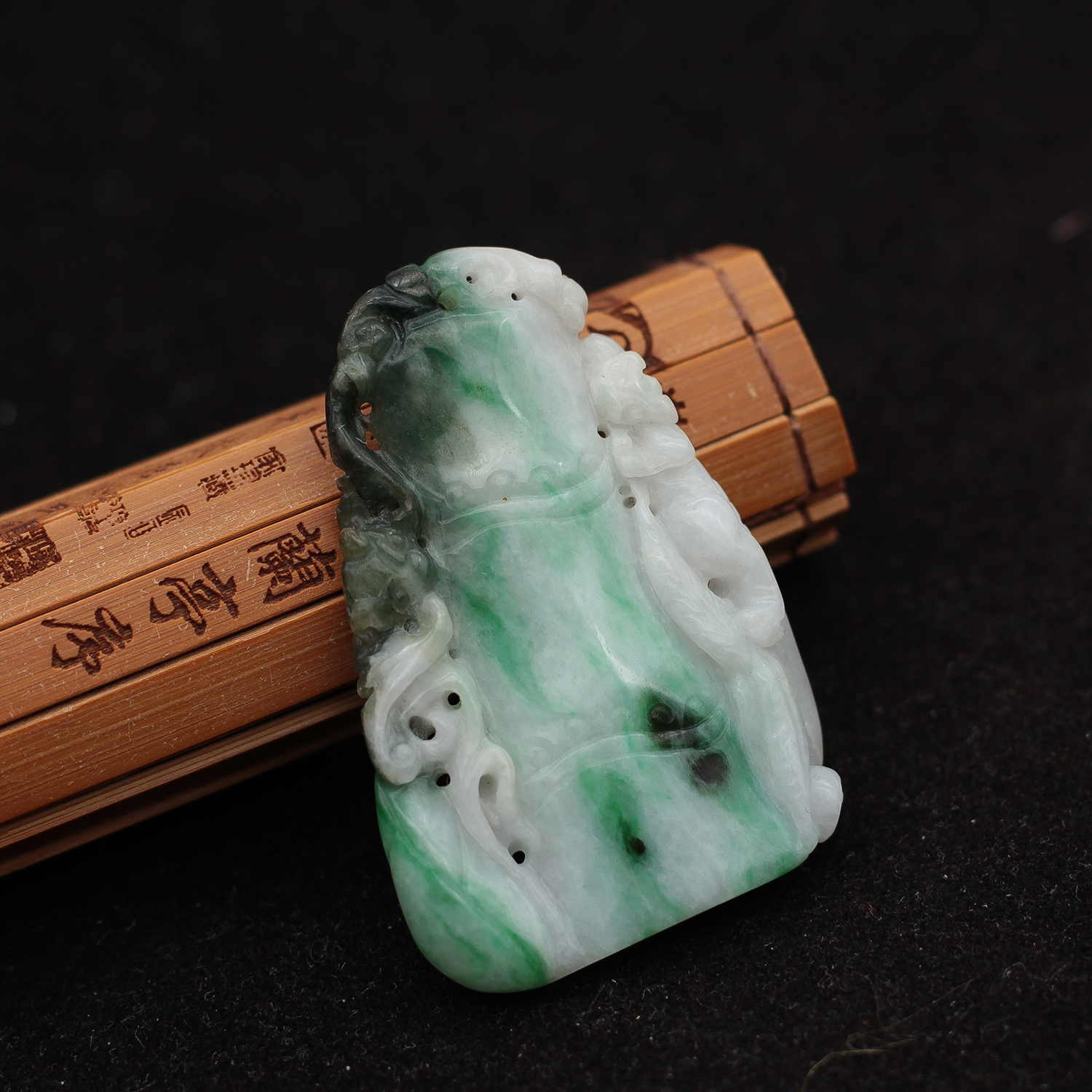 缅甸天然a货翡翠玉器 糯种飘绿玉竹子节节高升男女款玉佩吊坠包邮