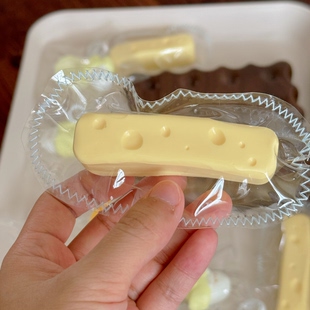 小鼻嘎新品 芝士条奶酪玩具解压捏捏乐治治愈手工硅胶可爱礼物