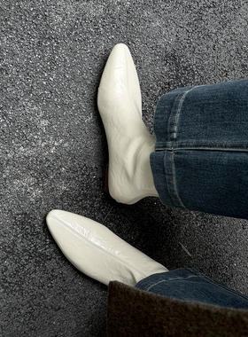 classics。经典 · 配裙子白色平底小短靴25新款秋冬弹力瘦瘦靴女