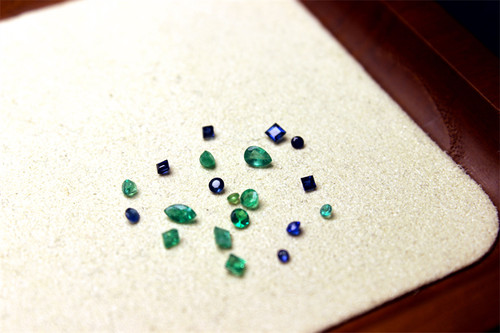 T9祖母绿蓝宝石戒面镶嵌原材料20颗1-4mm珠宝包邮现货天然配石