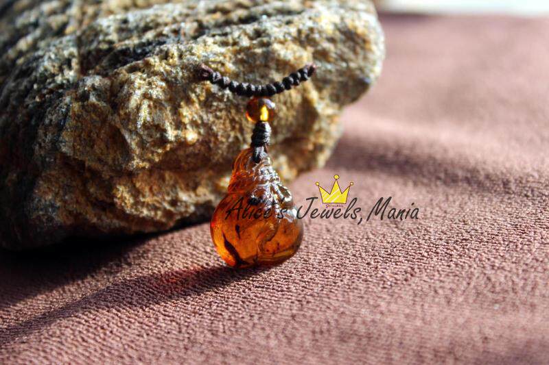 老琥珀纯手工雕刻雕件钱袋福袋纯天然古董古玩爱丽丝珠宝店现V15