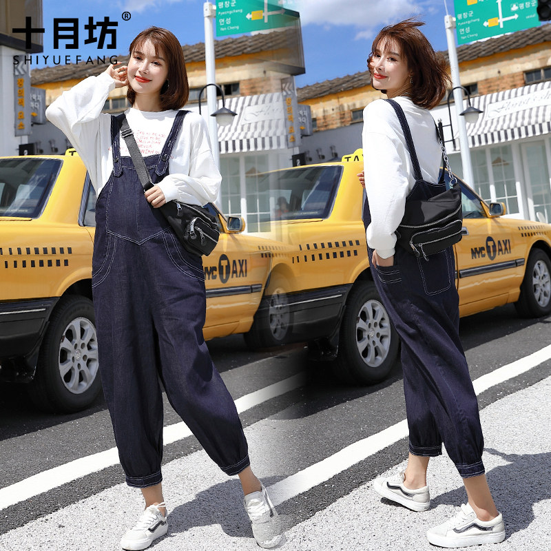 孕妇背带裤子宽松春秋季外穿潮辣妈时尚牛仔裤夏季秋装九分裤套装