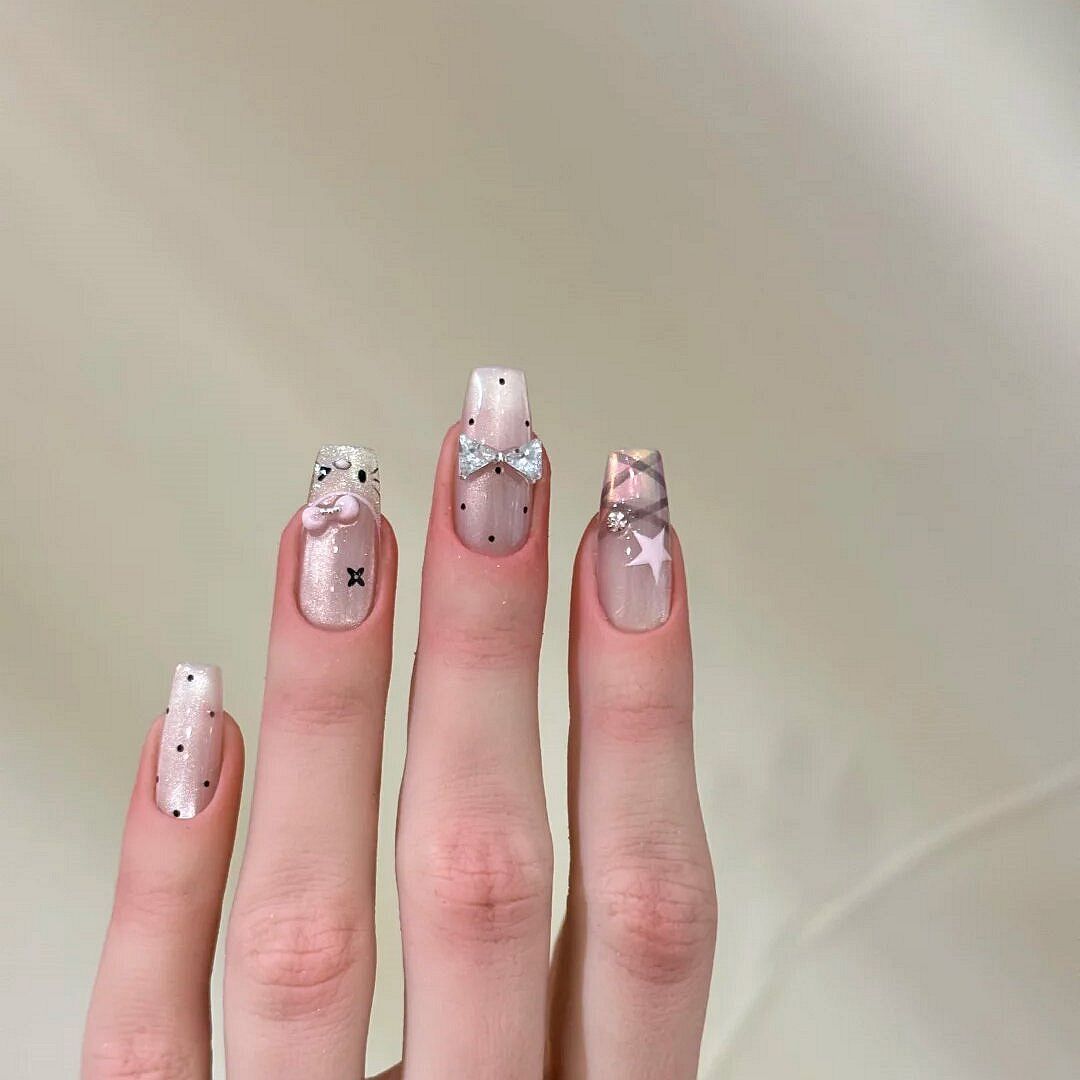 温柔少女千金感粉嫩法式kitty半手工穿戴纯欲猫眼蝴蝶结波点高级