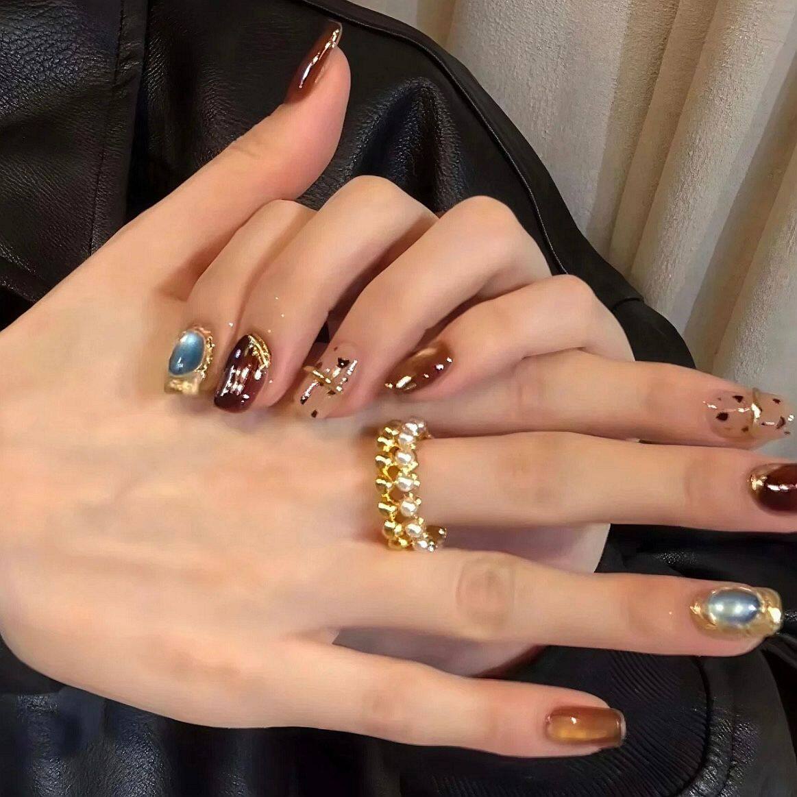 秋冬气质复古琥珀棕晕染显白高级豹纹猫眼ins氛围感短款美甲穿戴