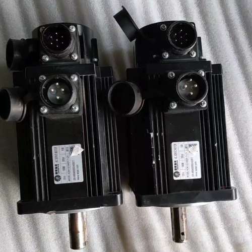 ACM11015M2F-71-ZY 雷赛伺服电机，5.0N.