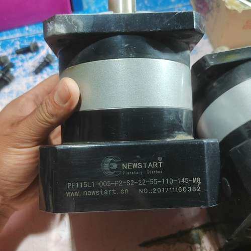 纽氏特NEWSTART行星减速机，型号PF115L1-005