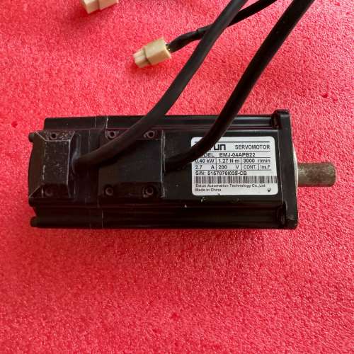 埃斯顿伺服电机EMJ-04APB22 0.4KW拆机一台成色