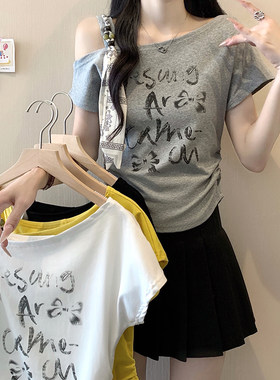 包邮2026夏装新款胖mm大码女时尚丝巾斜领印花露肩短袖T恤