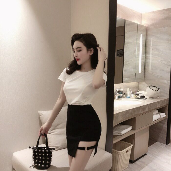 2019夏季时尚新款铁环性感纯色百搭高腰修身显瘦包臀半身裙女在类目 女装/女士精品, 半身裙中 - 来自Buy2taobao.com提供专业的淘宝代购服务