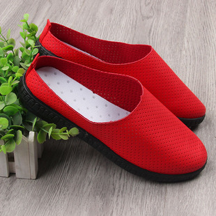 凉拖鞋2020皮托舒适软底拖鞋女夏外穿平底休闲妈妈时尚镂空洞洞鞋