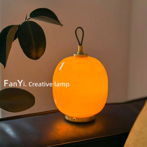 繁一·丹麦设计师包豪斯台灯