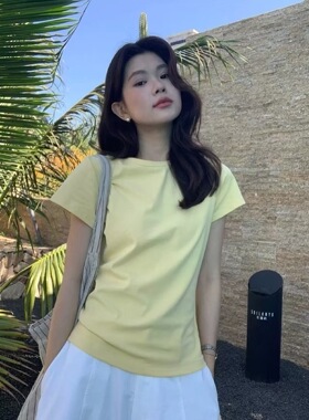 2026春夏新款女装白色短袖T恤女简约圆领修身显瘦百搭上衣