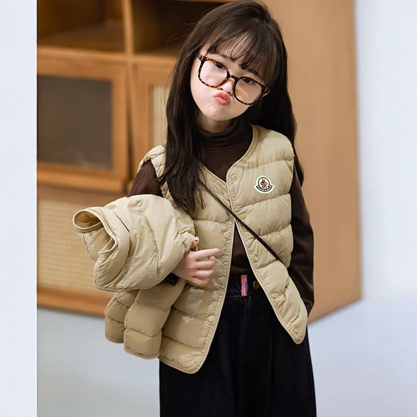 轻薄短款大鹅绒儿童马甲羽绒服男童女童宝宝坎肩保暖内搭内穿外套